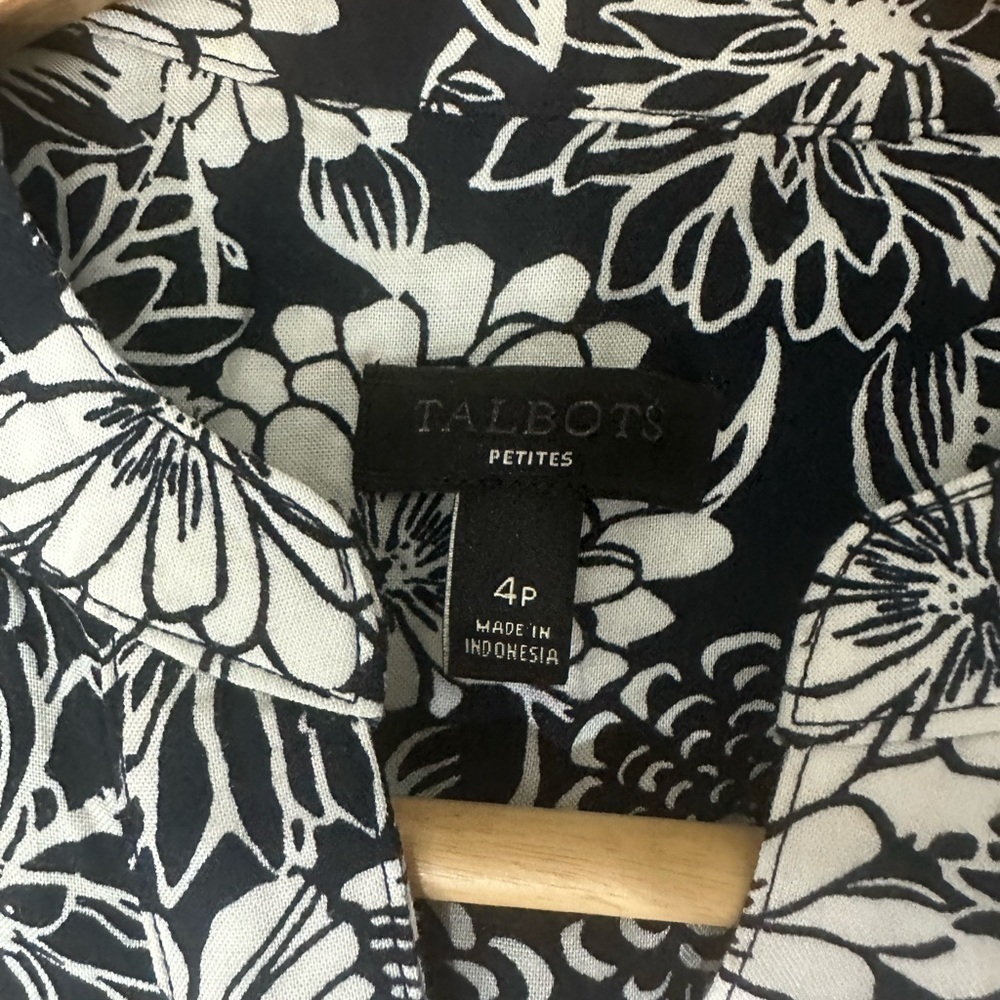 Talbots Floral Button‎ Down Maxi Dress Sz. 4P - Picture 2 of 7